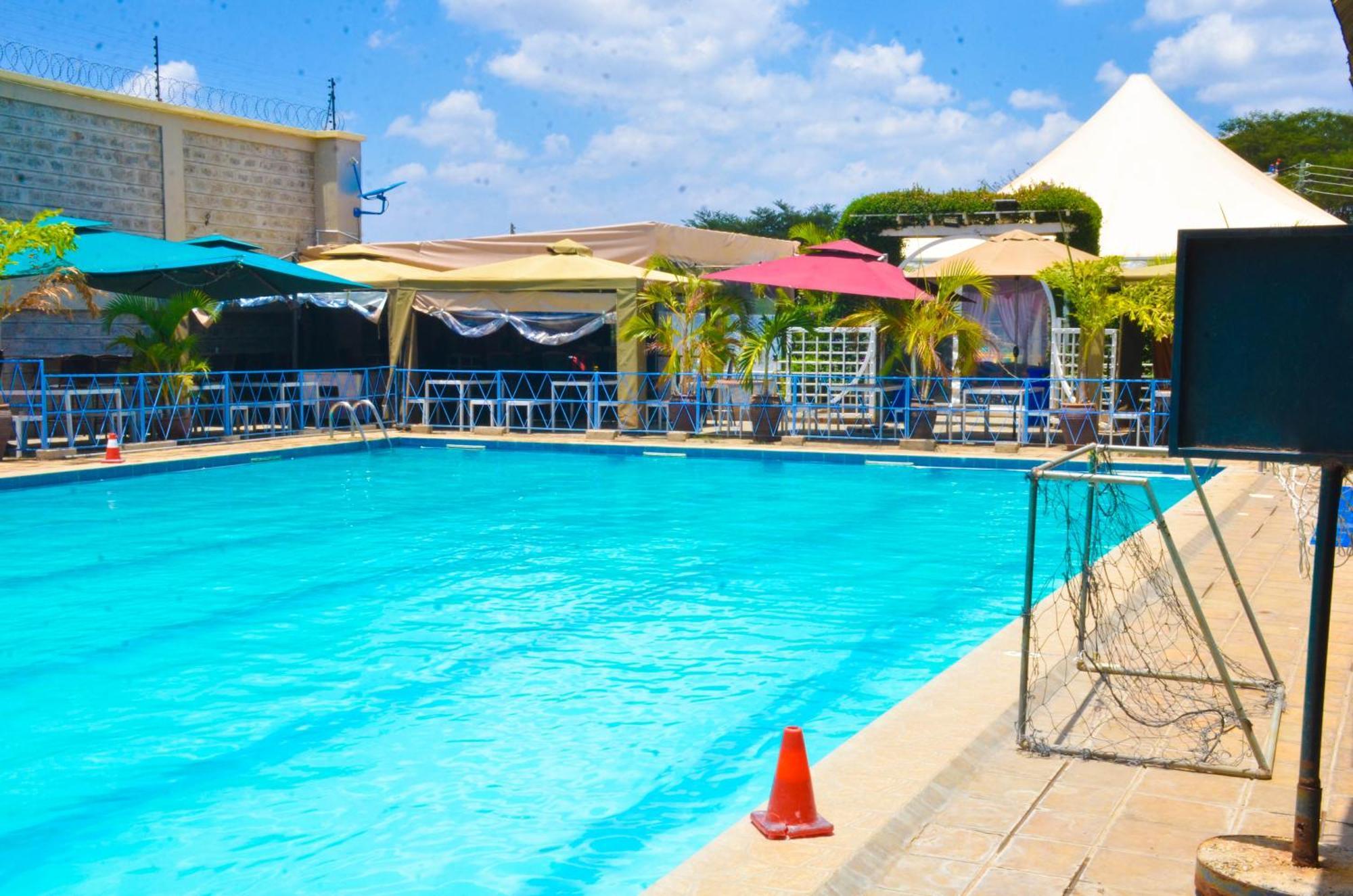 Отель Gateway Bliss Gardens Ruiru Экстерьер фото